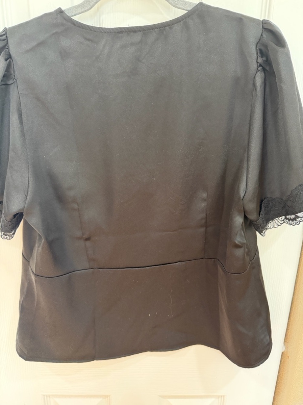 Joie Black Lace Trim Blouse size large - Picture 8 of 9